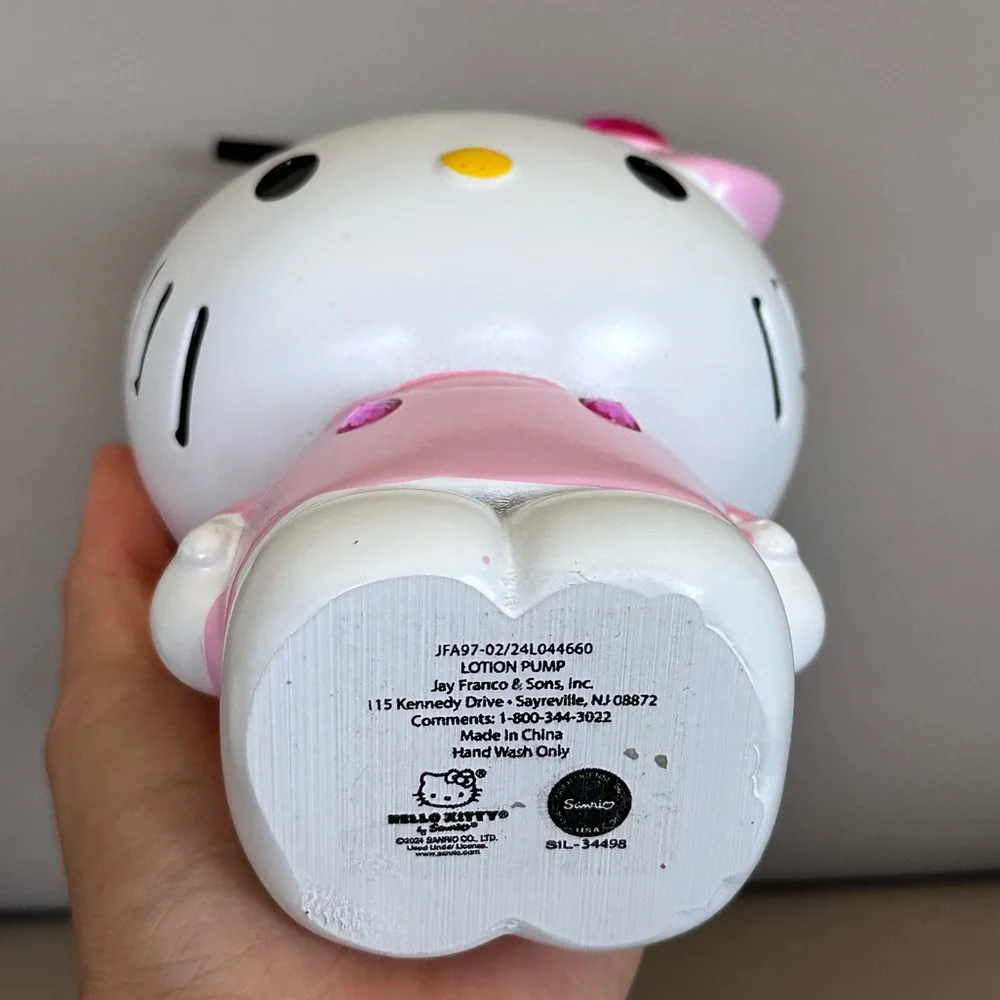 Hello Kitty 3D Kitty Lotion Pump - Pink Gemstone